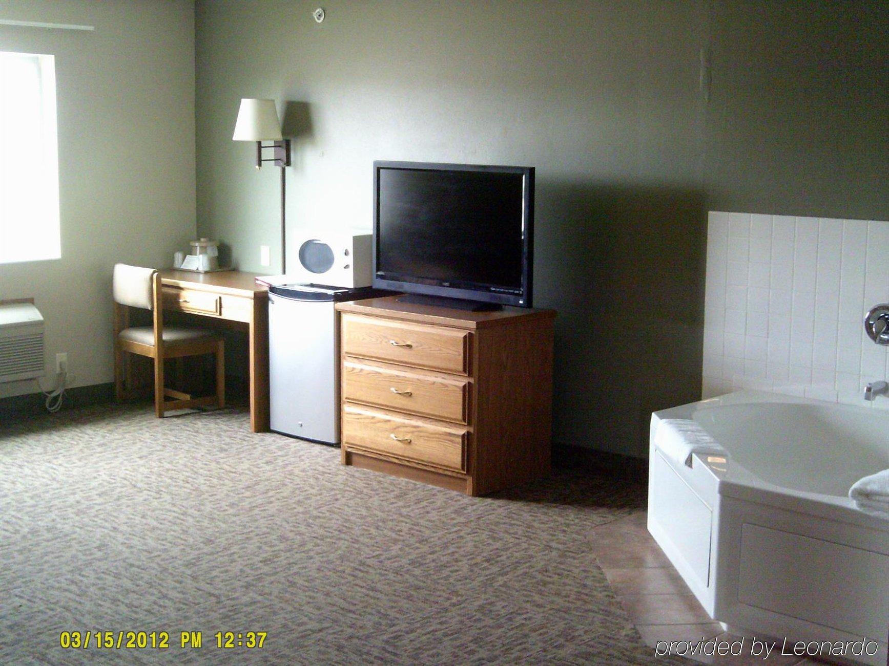 Capri Inn & Suites - Beatrice Extérieur photo