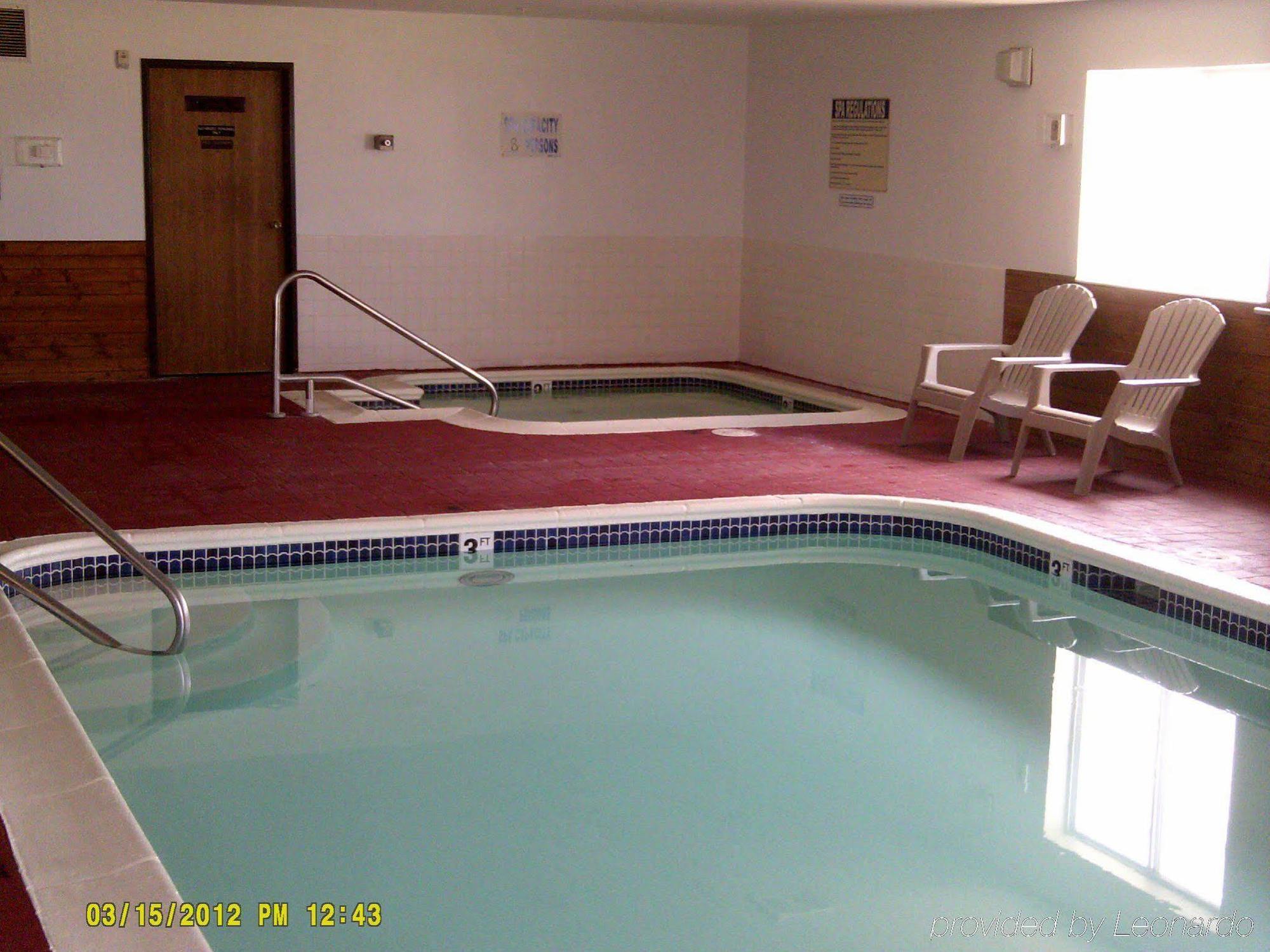 Capri Inn & Suites - Beatrice Extérieur photo