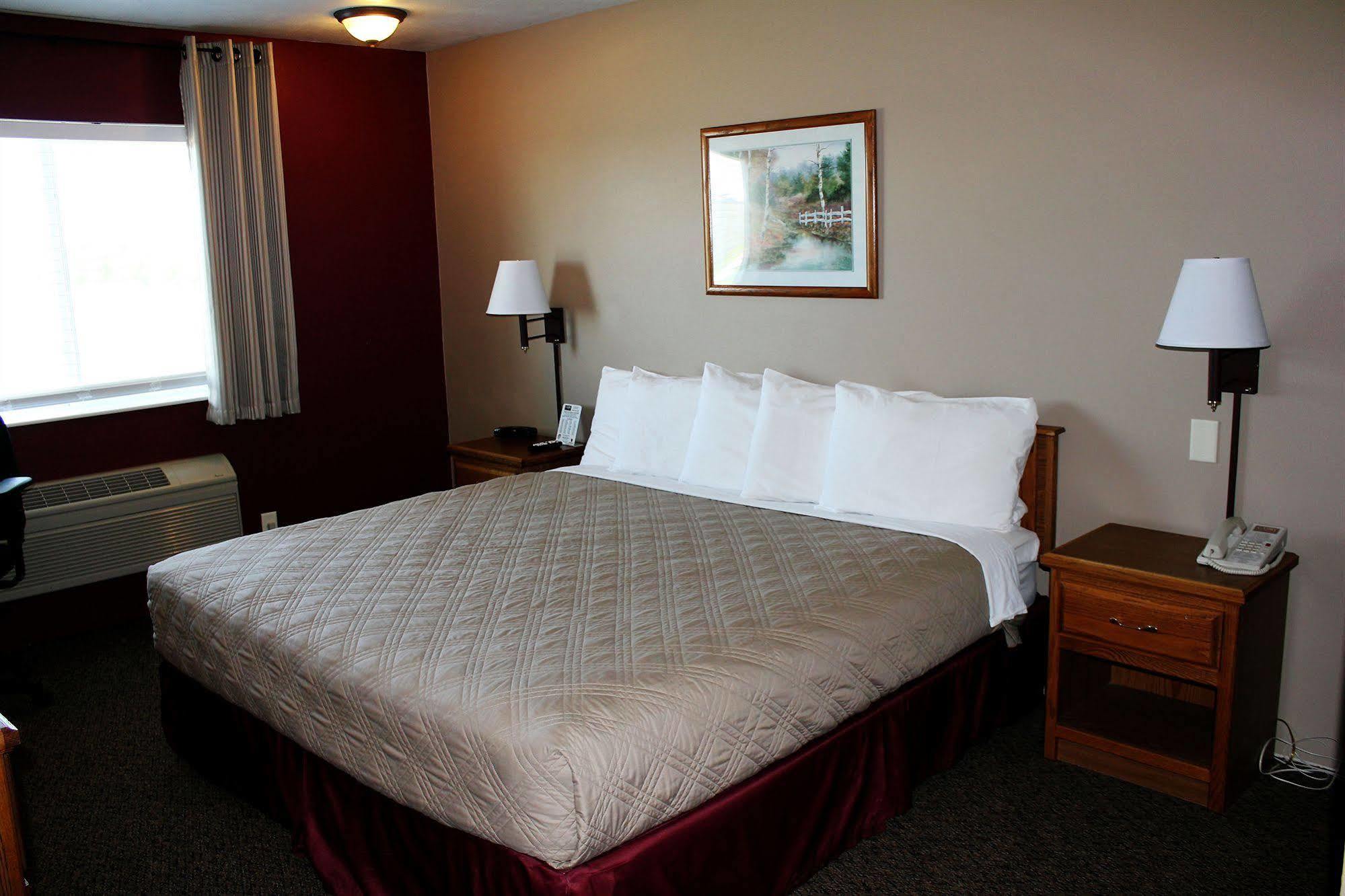 Capri Inn & Suites - Beatrice Extérieur photo